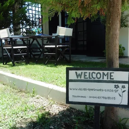 Apartment Julies Kokkini Hani
